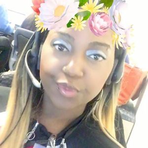 Meet your Posher, Shakira